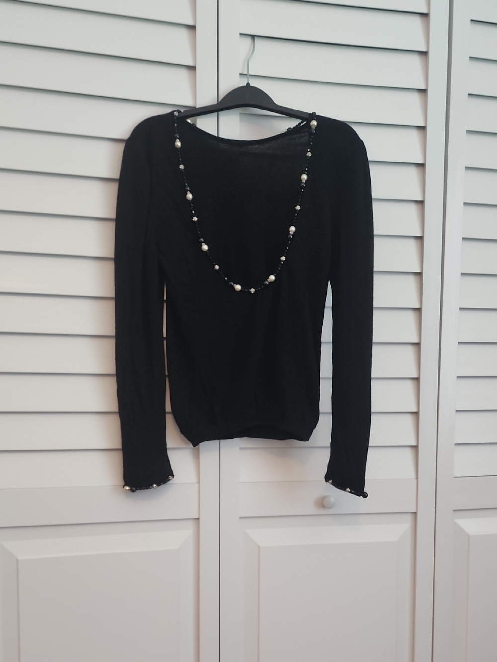 Black Women's V-Neck Sweater with Pearl Trim